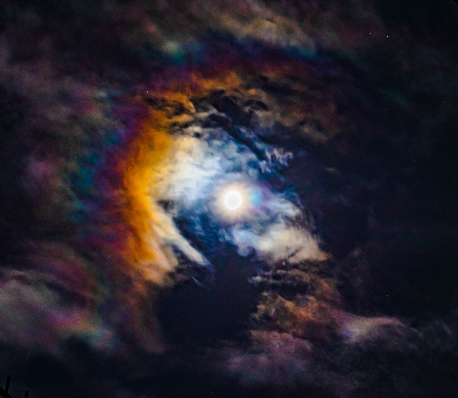 luna 0704